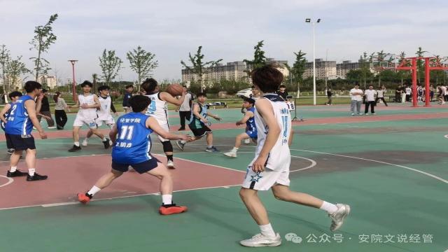 校园篮球联赛1(1).jpg 校园篮球联赛1(1).jpg