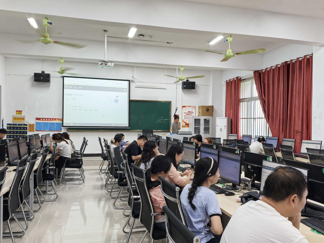 C:/Users/Administrator/Desktop/庆华.jpg庆华